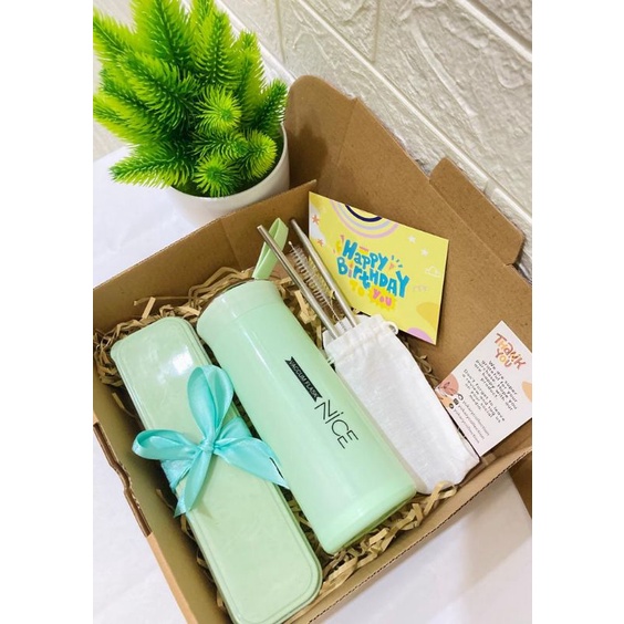 

Hampers Botol Nice/ Kado Hampers Cewek Cowok/ Kado Ulang Tahun Cewek / Anniversary