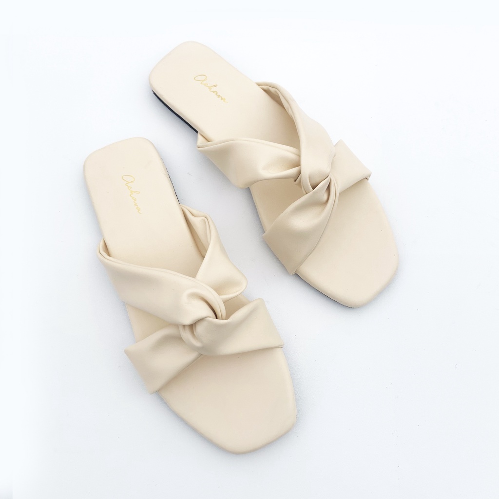 ACHAVA Sandal Wanita Cary Sendal Teplek Kenkinan-BEIGE
