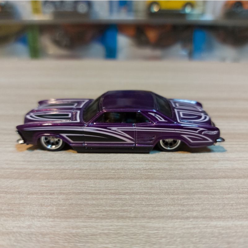 HOT WHEELS 64 BUICK RIVIERA LOOSE - SUPER TREASURE HUNT - THS - STH