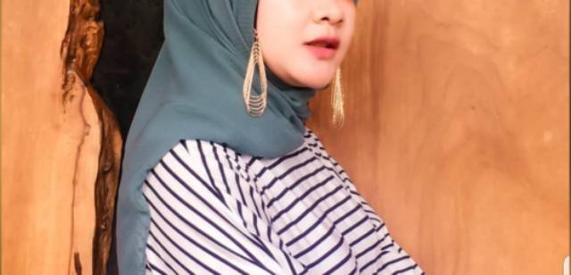 A151 Anting hijab juntai susun