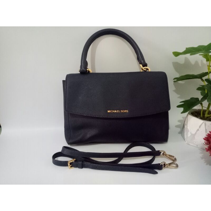 Tas sling bag warna navi