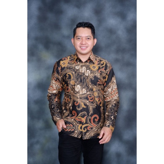 Kemeja Batik Pria Dewasa Lengan Panjang / Motif Terbaru Original Kekinian Kwalitas Premium/ Asli Solo / Bahan Katun