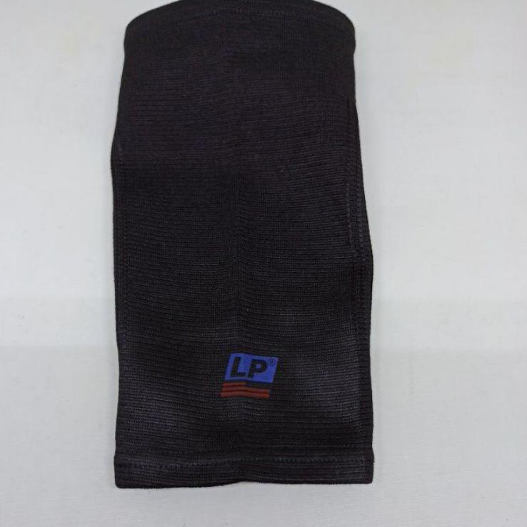 Update Terjamin Knee Deker LP 601 voli volley lutut Hitam Support