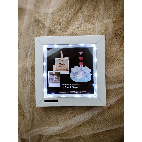 

CUSTOM POP UP PAKAI LAMPU KEDIP UNTUK KADO WISUDA, ULANG TAHUN, WEDDING DLL