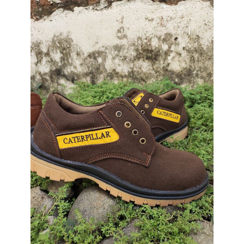 Sepatu Safety Ujung Besi