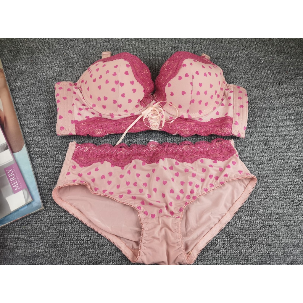 BRA / BH WANITA  Q-07 1 SET + CD SIZE 32-36 ADA KAWAT BUSA SEDANG