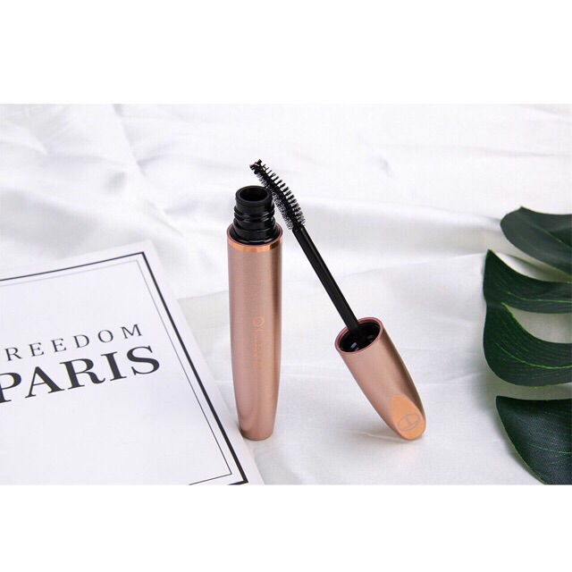 O.TWO.O Maskara 3D Silk Fiber Eyelash Waterproof / Bulu Mata Panjang Warna Hitam