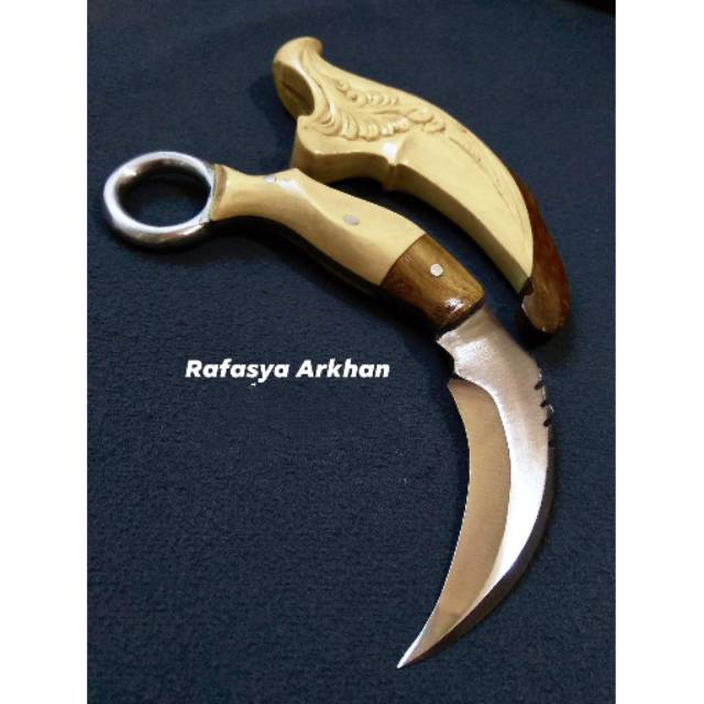 PISAU KARAMBIT SARUNG KAYU UKIR BATIK