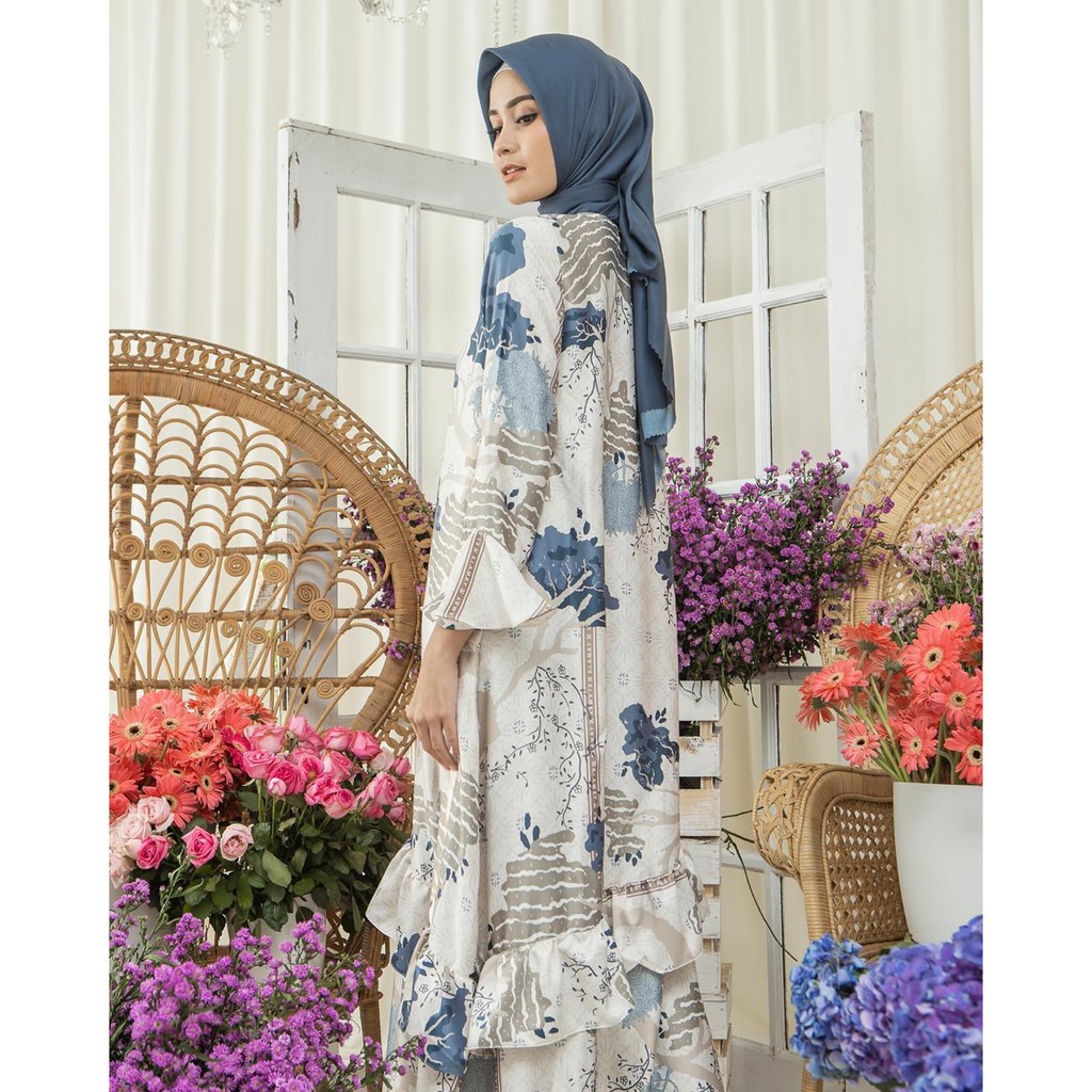 Melati Dress Wearing Klamby 3364