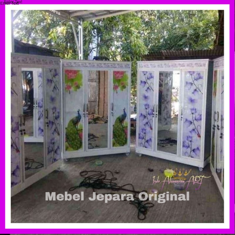 Lemari Baju Motif Bunga Minimalis Pintu 3 Kaca Cermin Bahan Alumunium Modern