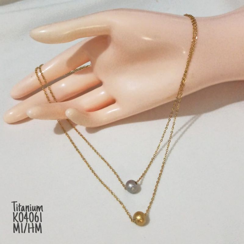 Kalung Titanium double layer Bola mix warna gold K04061