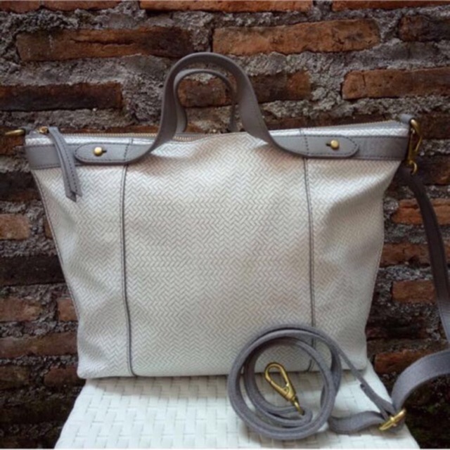 Fossil sadie satchel grey