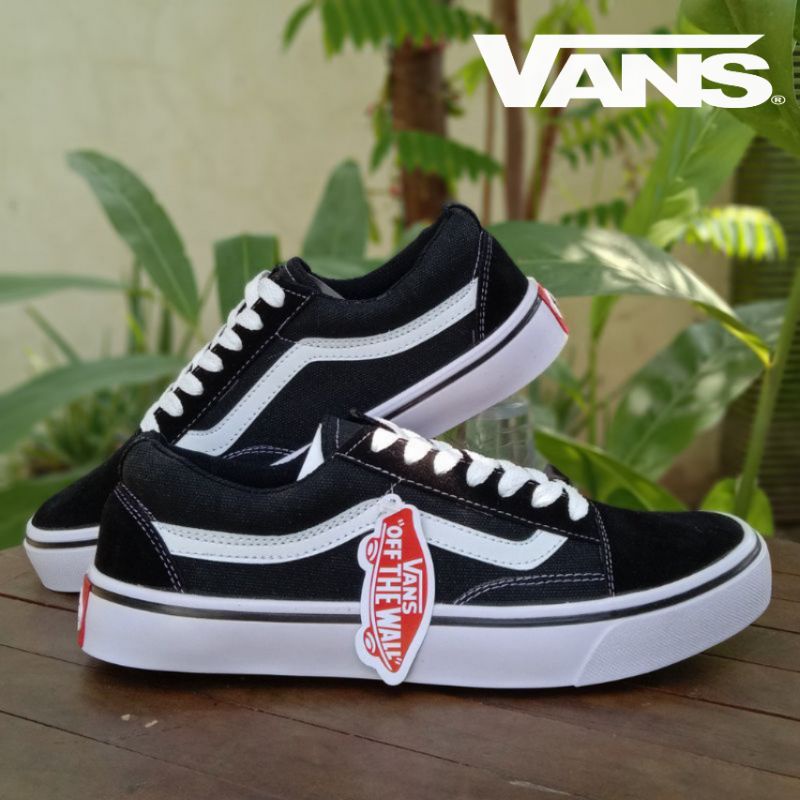 Sepatu Sneakers Pria Dan Wanita Vans Old Skool Black White