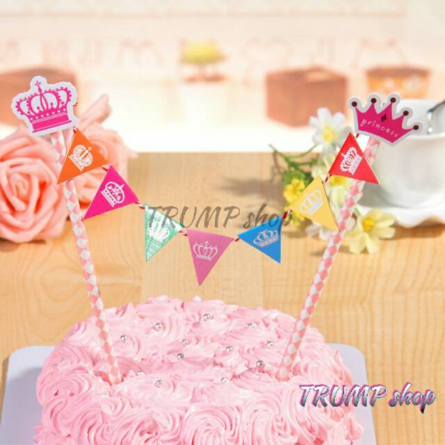 

Topper Cake Mahkota