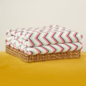 INFORMA Selimut Flanel/Selimut Hangat/Selimut Hotel/Selimut Lembut-FLOWY ZIGZAG
