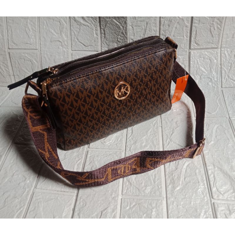 Tas selempang wanita / tas terbaru 2ruang / tas coach