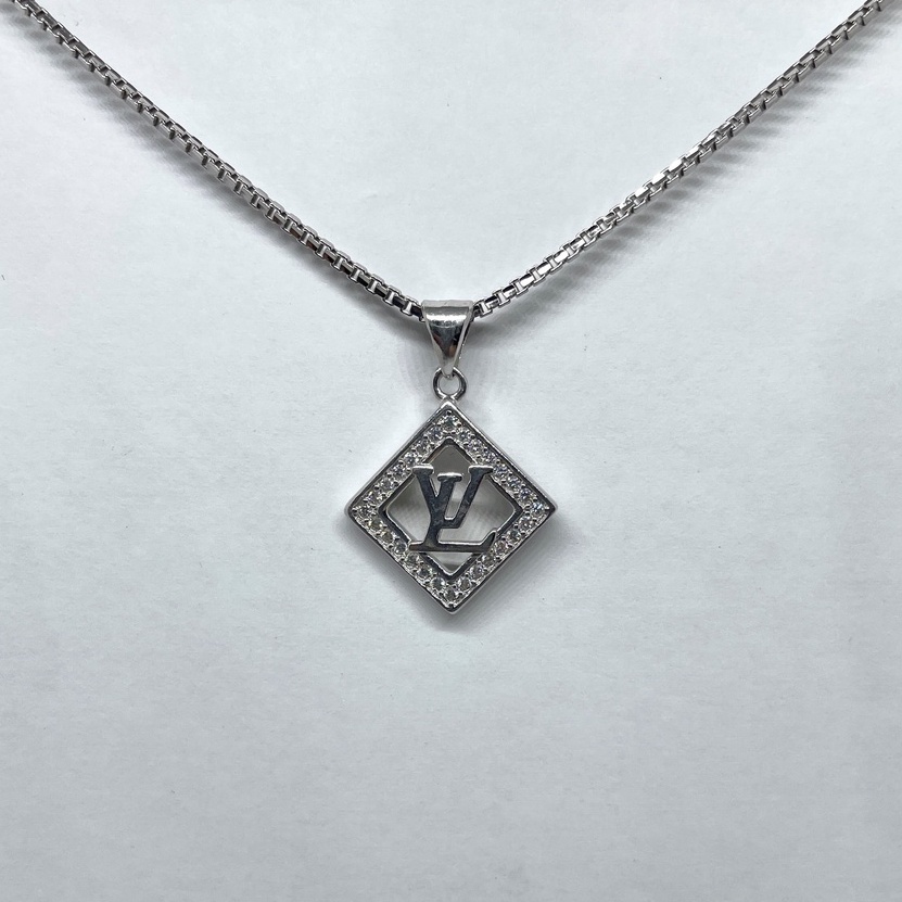 Liontin Model LV Perak Lapis Emas (925 Sterling Silver, Gold Plated) 2122049