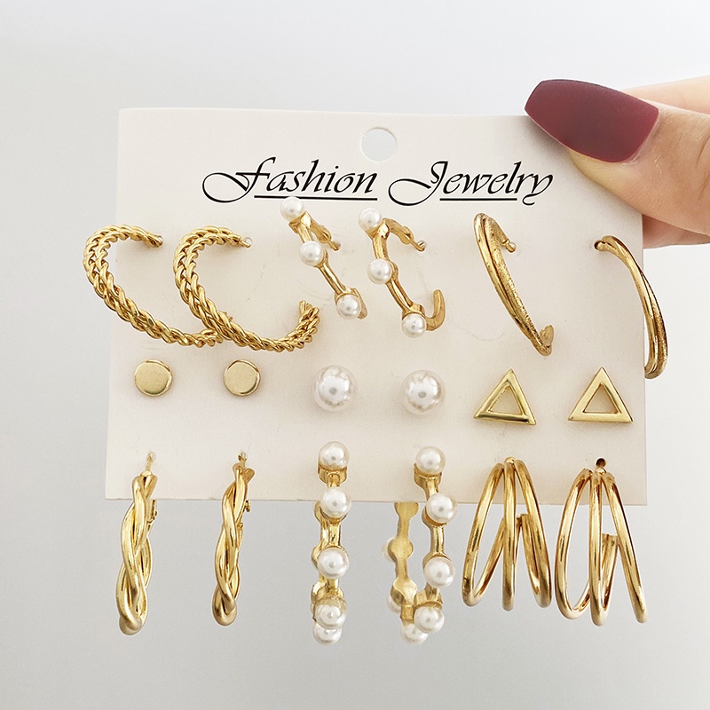 YEEZII Set Anting Stud Hias Liontin Kupu-Kupu Hati Berlian Mutiara Bahan Resin Untuk Wanita