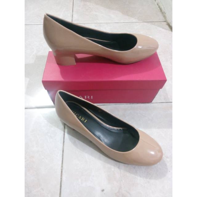 Sepatu heels vicari wanita size 37 warna apricot
