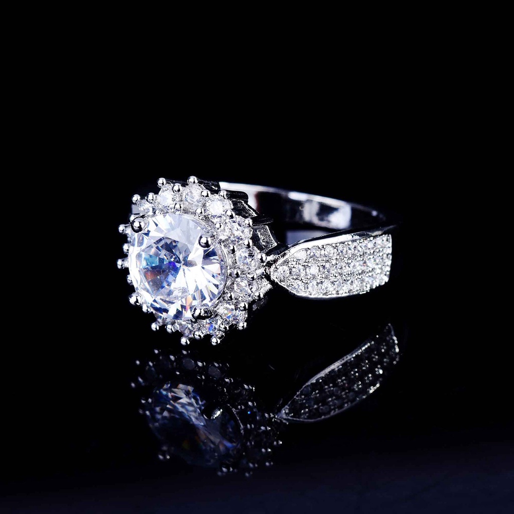 Hu Hu Hu Hu Hu Alat Bantu Pasang Kacamata♡ Cincin Wanita Bahan Tembaga Hias Kristal Gaya Trendy Berkilau Untuk Pertunanganpernikahan