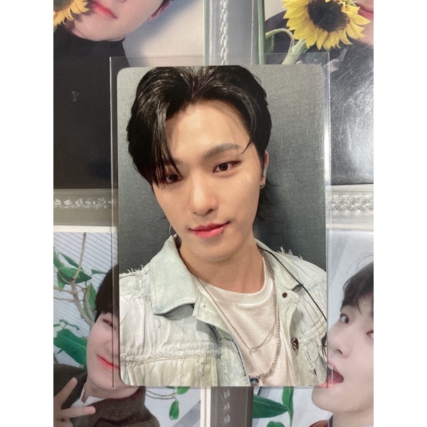 ❌booked❌ seventeen yzy d attacca dino