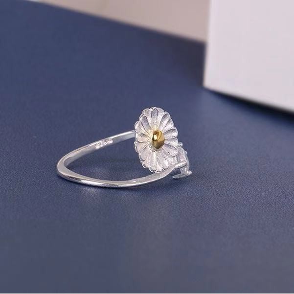 Cincin Daisy Bunga Fashion Aksesoris Untuk Wanita / Cincin Daisy Wanita Korean Import