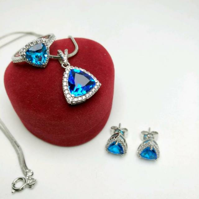 perhiasan set wanita kalung anting permata biru