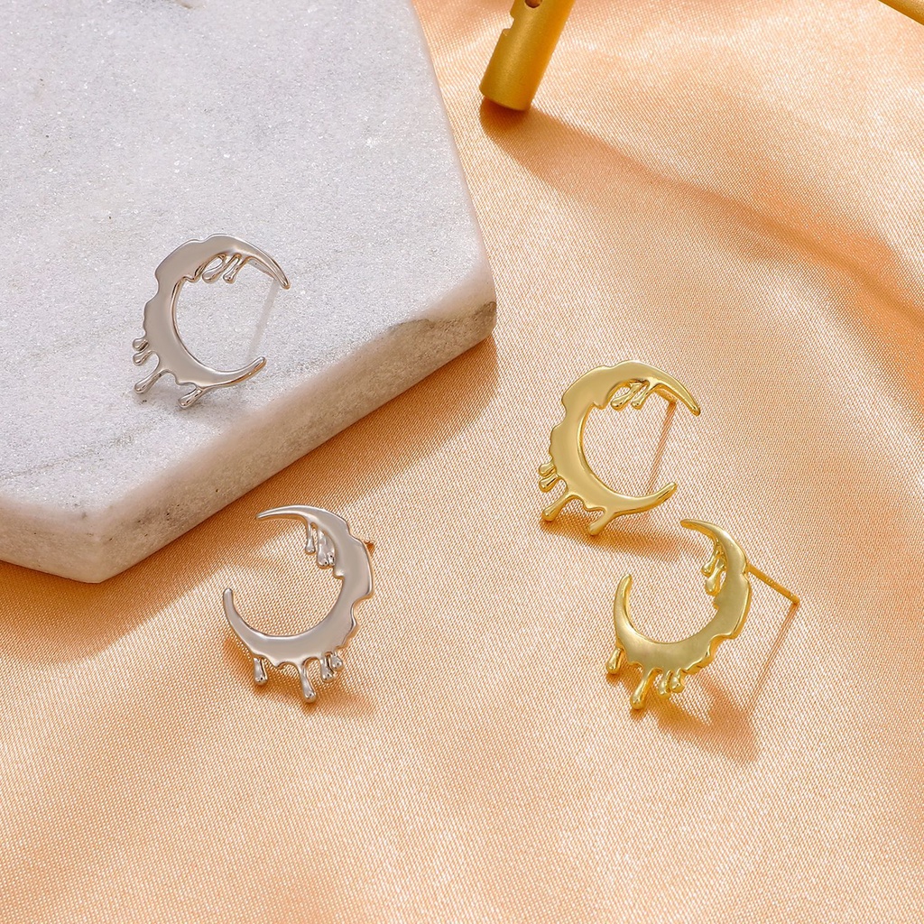 Anting Stud Mini Bahan Metal Tekstur Bulan Lava Gaya Vintage Eropa Amerika Untuk Wanita