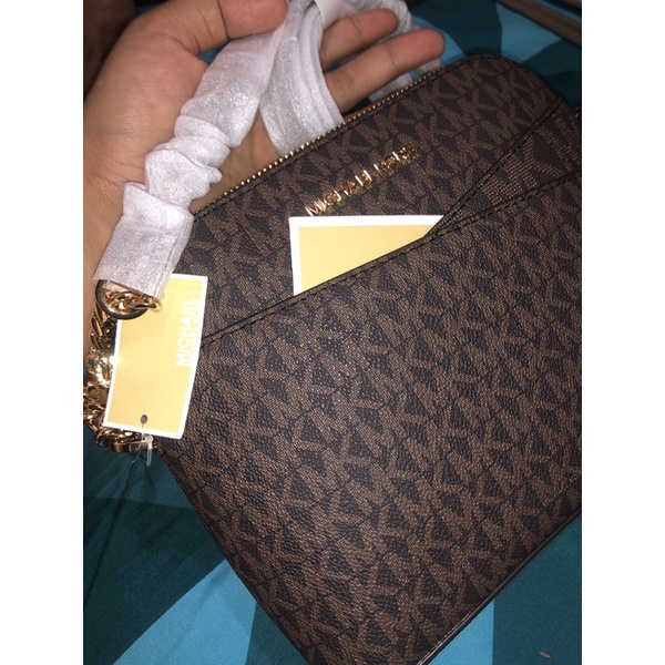 (SOLD) preloved michael kors dome sign brown like new, mk jet set travel dome