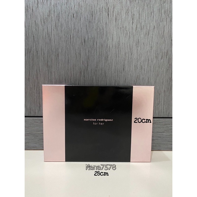 

Narciso rodriguez box
