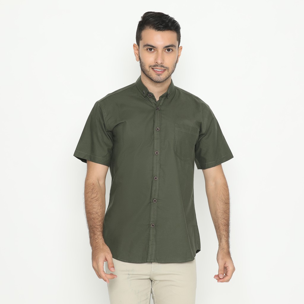 Kemeja Pria Basic Polos Lengan Pendek Slimfit Hijau Army
