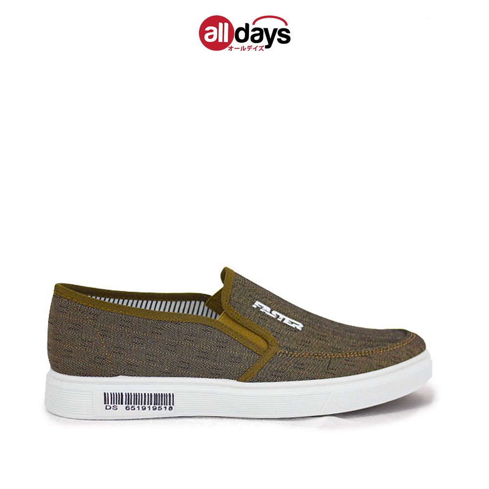 Sepatu Sneakers Slip On Casual Pria  2104-1232 Size 39-44