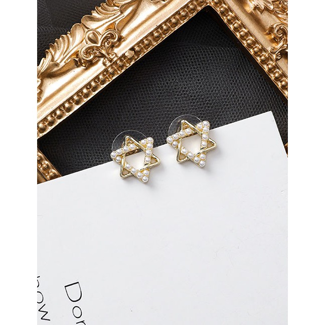 LRC Anting Tusuk Fashion Golden Pearl Six-star Stud Earrings D66126