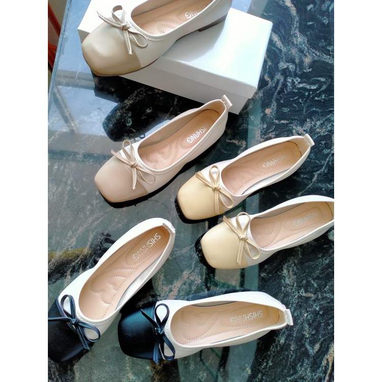 Flat shoes wanita 903