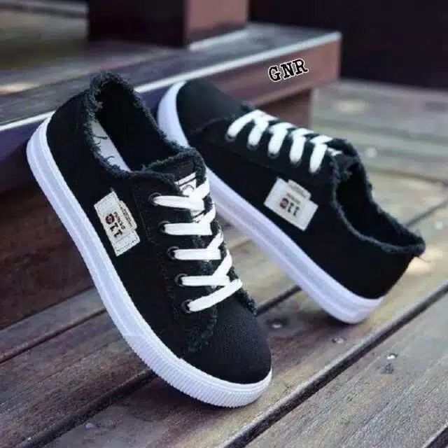 COD Sale Sepatu Kets Denim DC, Premium SEPATU SNEAKERS WANITA SEPATU MURAH TERLARIS SEPATU JINS DENIM RUMBAY#2021 SEPATU HANGOUT JALAN JALAN KE MOL MALL SEPATU SEKOLAH KULIAH KE KAMPUS SEPATU KETS KET DEWASA REMAJA #710-2
