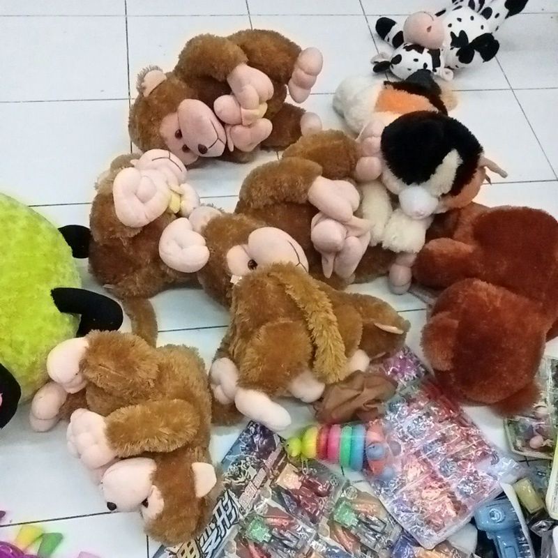 Boneka Monyet Bawa Pisang Bahan Dakron Asli EmPuk dan Lembut UK 40 cm