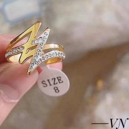 Titanium Perhiasan Cincin Wanita C7017