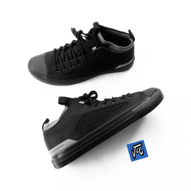 converse ctas ultra ox black
