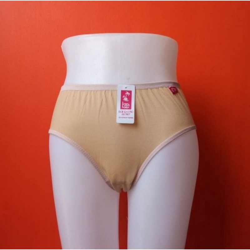 4 Pcs Celana dalam wanita dewasa, sering di sebut CD Hongkong, cocok dipakai buat kamu yang aktif
