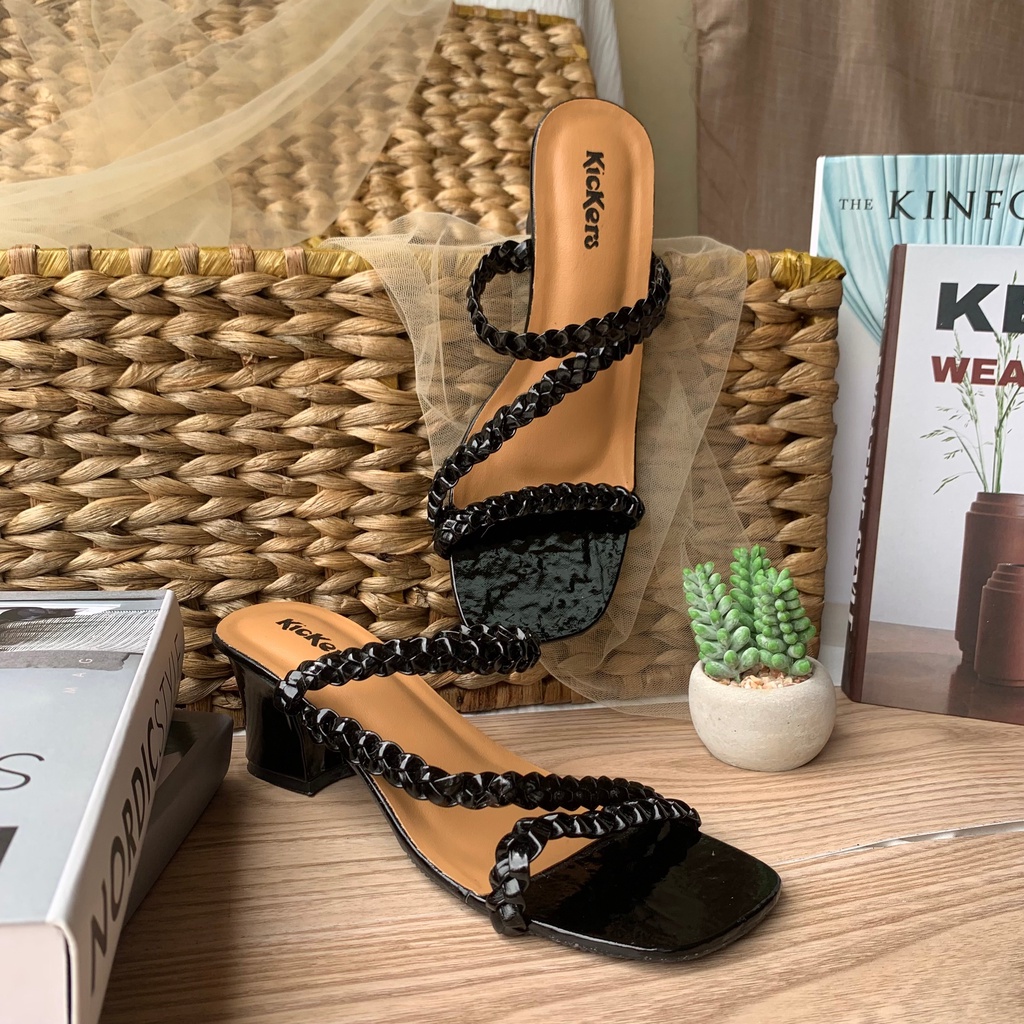 SANDAL HIGHHEELS SLOP TALI KEPANG SINTETIS HAK TAHU PREMIUM 5CM CEWEK TERLARIS TERBARU GITHA HEELS HIGHEELS HAK BUNGKUS TERBARU BLOCK HEELS KEPANG KONDANGAN PESTA WANITA HAK TAHU 5CM TERBARU KEKINIAN