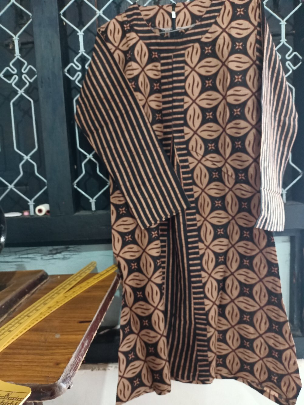 Terlaris Serut Genes Jelita Tunic Navbor Yelbor Whitbor Creambor Tunik Batik Modern Hrb030 Dolbi Dob