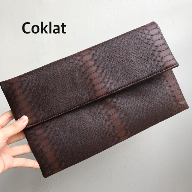 BIG SALE  CLUTCH ULAR SNAKE SKIN