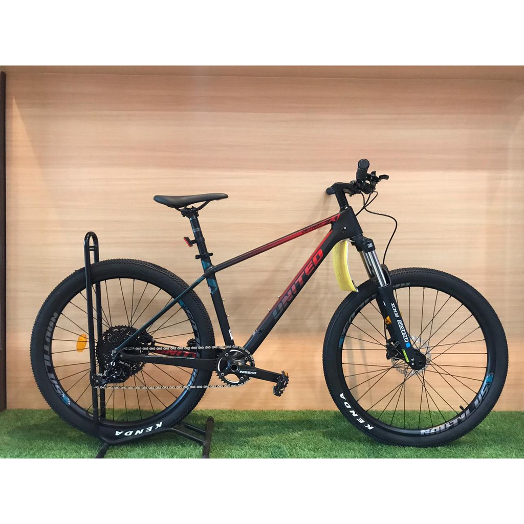 United Detroit 7.1 2020 Carbon