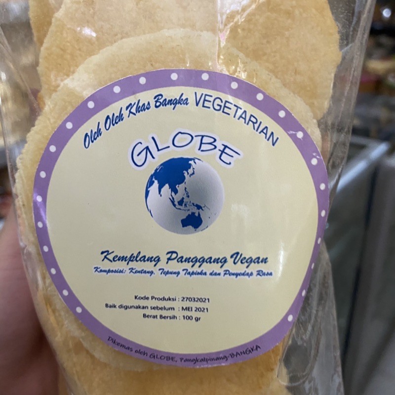 

Yang Lagi Viral Kemplang Panggang Vegetarian - Kemplang Panggang Vegan Cap Globe - Snack Bangka,