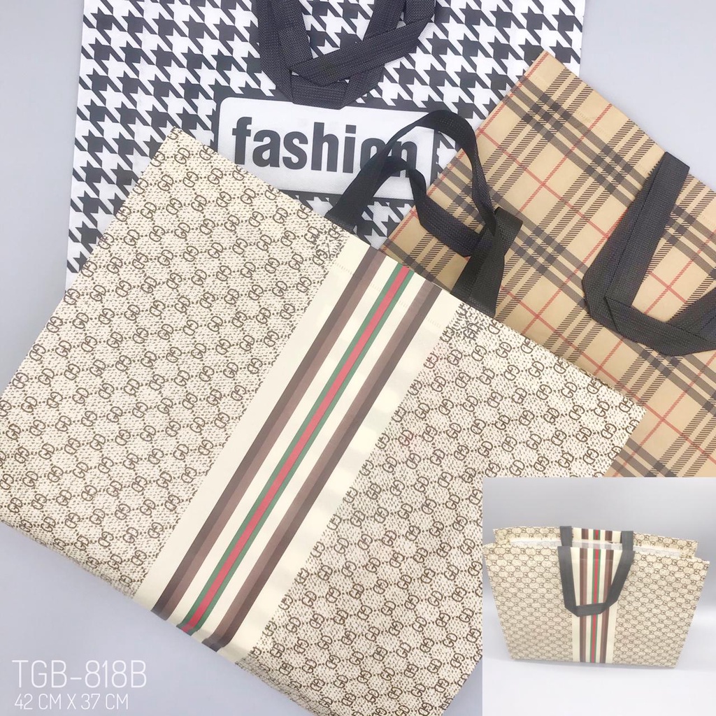 

PAPER BAG KANTONGAN MOTIF BRANDED BAHAN PLASTIK Paper Bag Craft Bingkisan kemasan