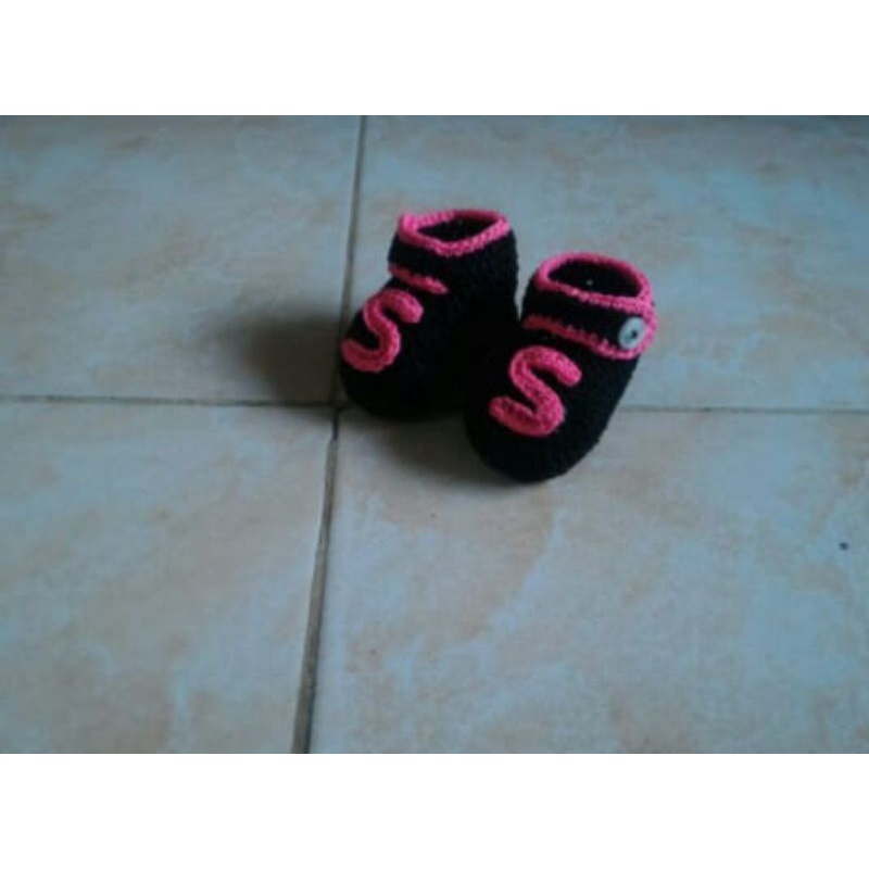 Sepatu rajut bayi / sepatu bayi / sepatu rajut / sepatu prewalker