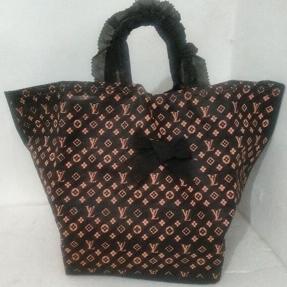 tas hajatan batik hitam  dos nasi 22x22