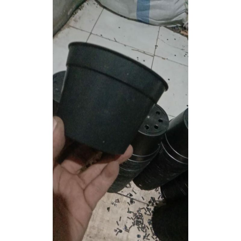 POT BUNGA UKURAN 10 dan 17 A GRADE 1 LUSIN ISI 12 POT MURAH. KUAT TAHAN  LAMA