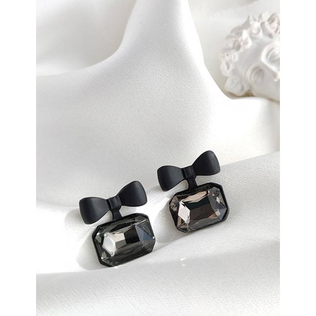 LRC Anting Tusuk Fashion Black Bow Crystal P82302