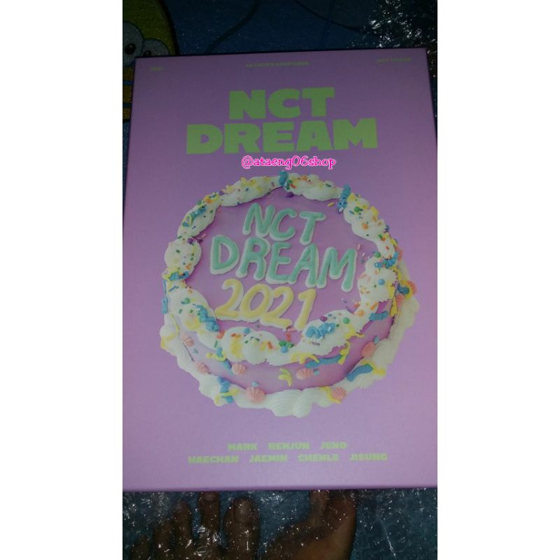 Sharing Season's Greeting NCT Dream